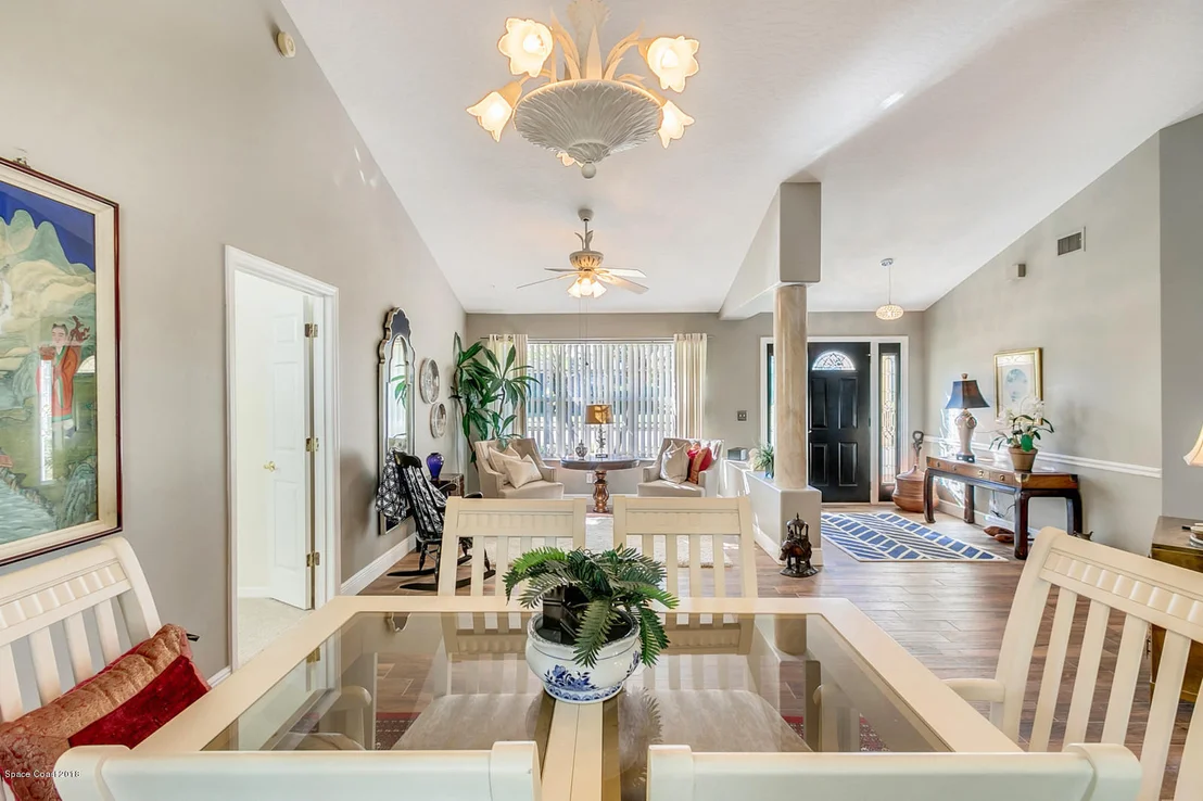 Photo of 730 Lake Drive