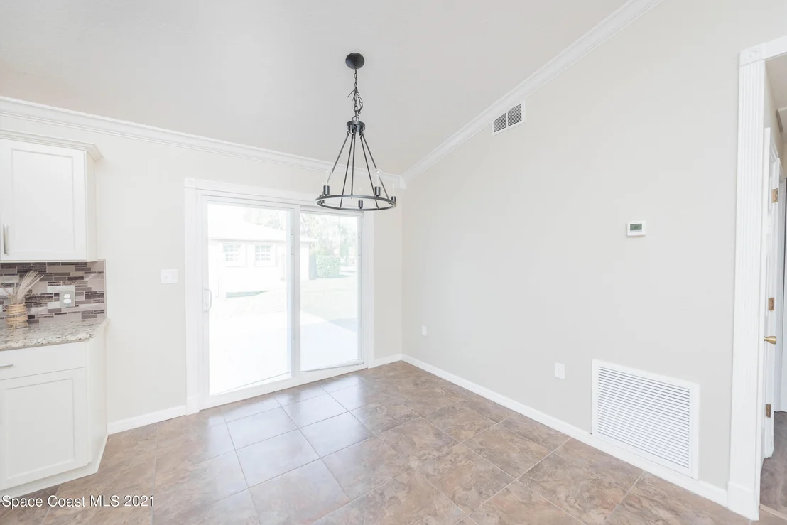 Photo of 6570 Beggs Ter