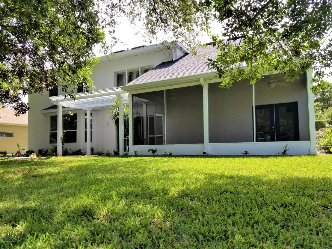 Photo of 667 Autumn Glen Drive