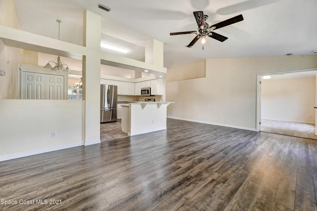 Photo of 5069 Alamanda Drive