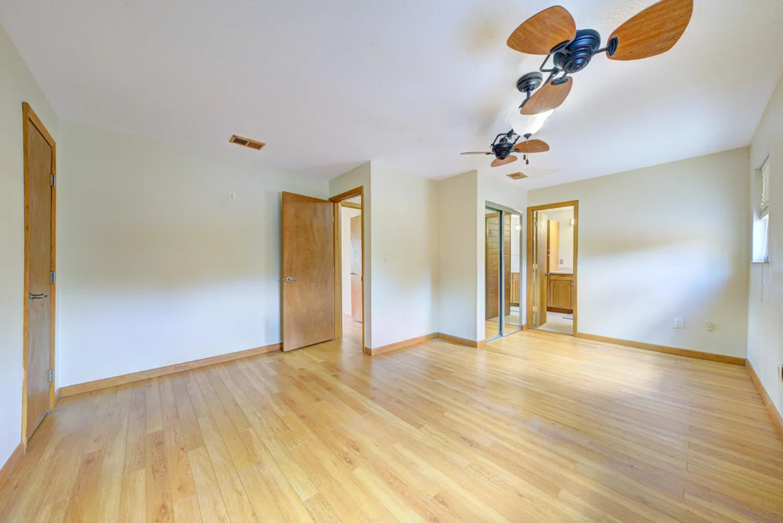 Photo of 4885 Rayburn Road
