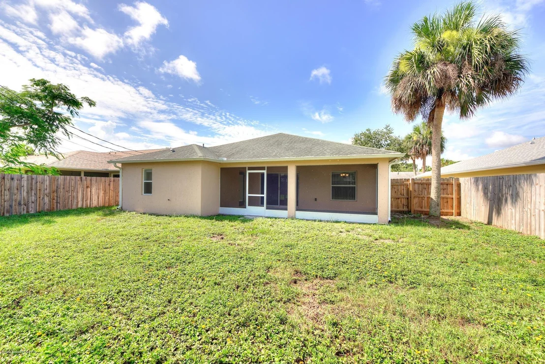 Photo of 1768 Palm Ridge Road