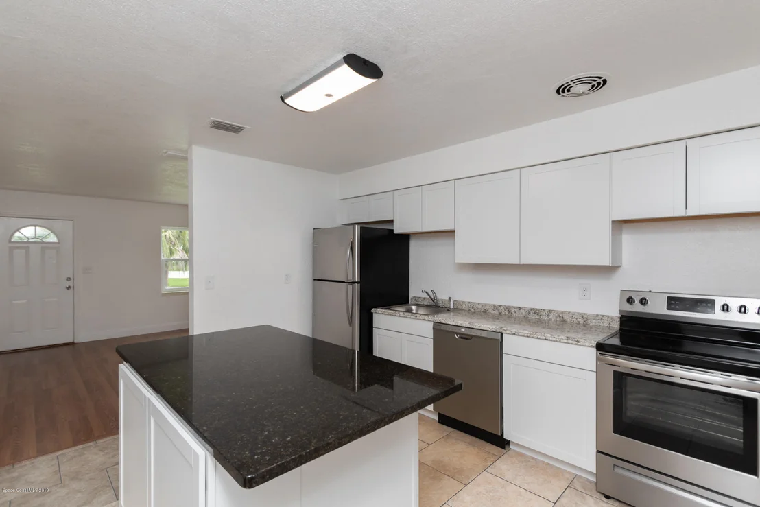 Photo of 500 Orchid Boulevard