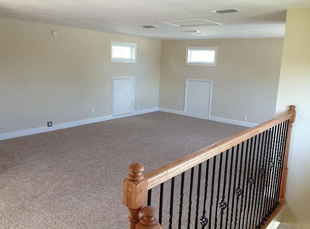 Photo of 255 S Robert Way