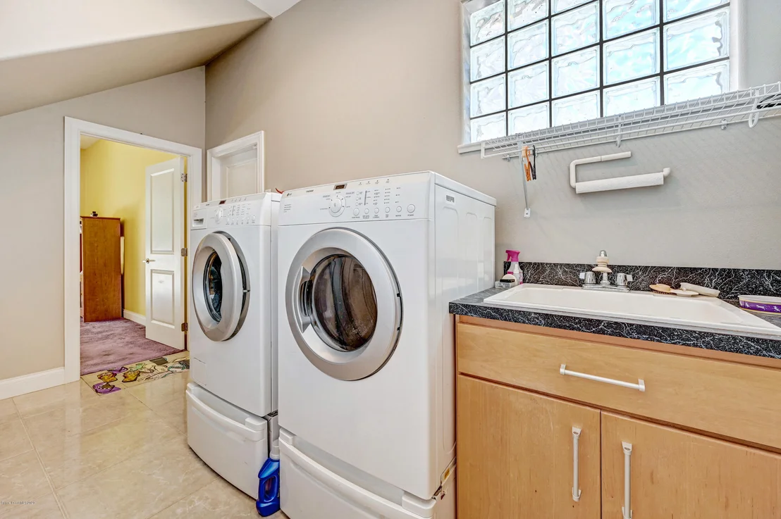 Photo of 5640 Willoughby Drive