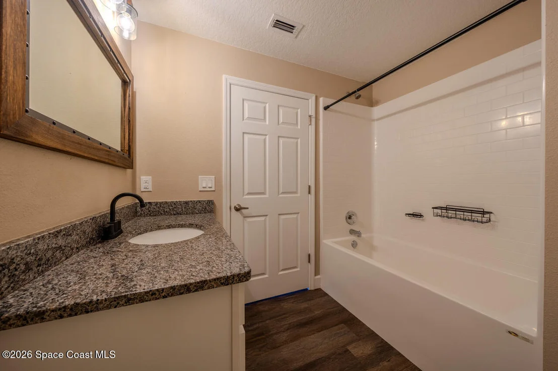 Photo of 2655 Laurel Road