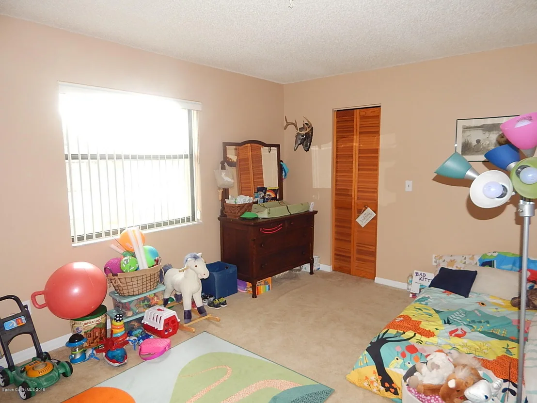Photo of 2587 Kingdom Avenue