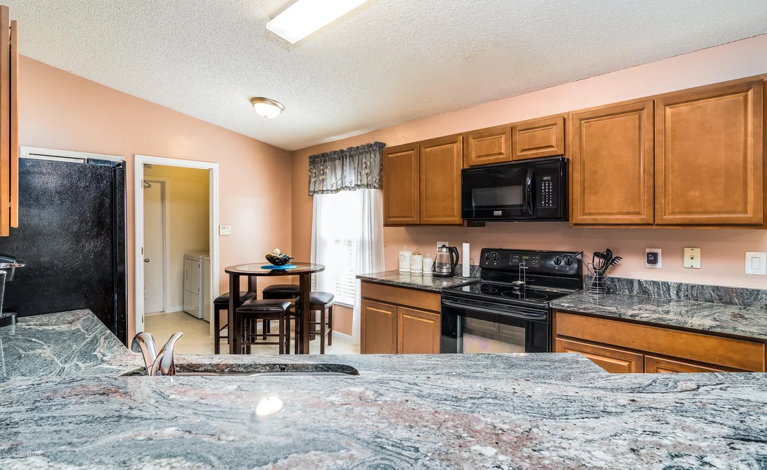 Photo of 2881 Saint James Lane