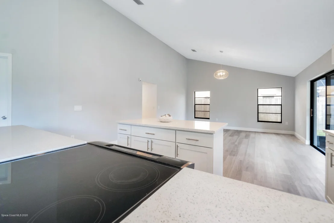 Photo of 908 Jamestown Drive
