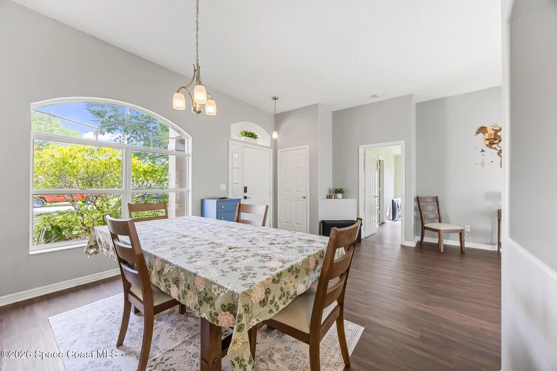 Photo of 2425 Tuscarora Court