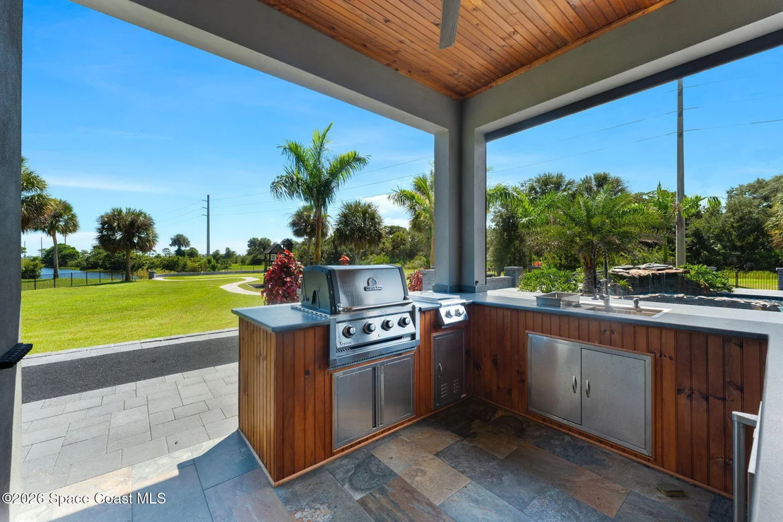 Photo of 2453 Westhorpe Drive