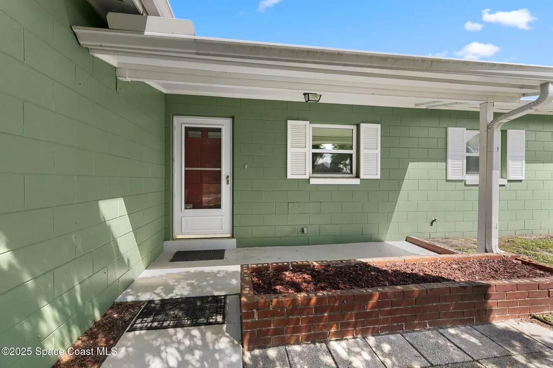 Photo of 350 Maple Place