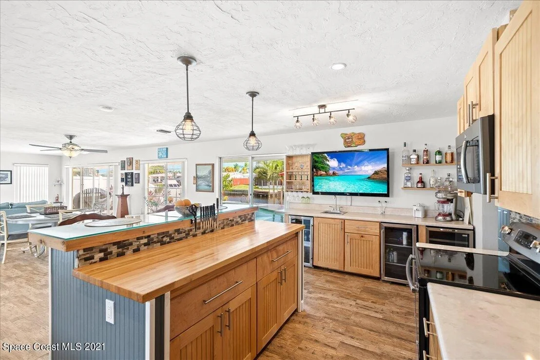 Photo of 458 Sandpiper Drive