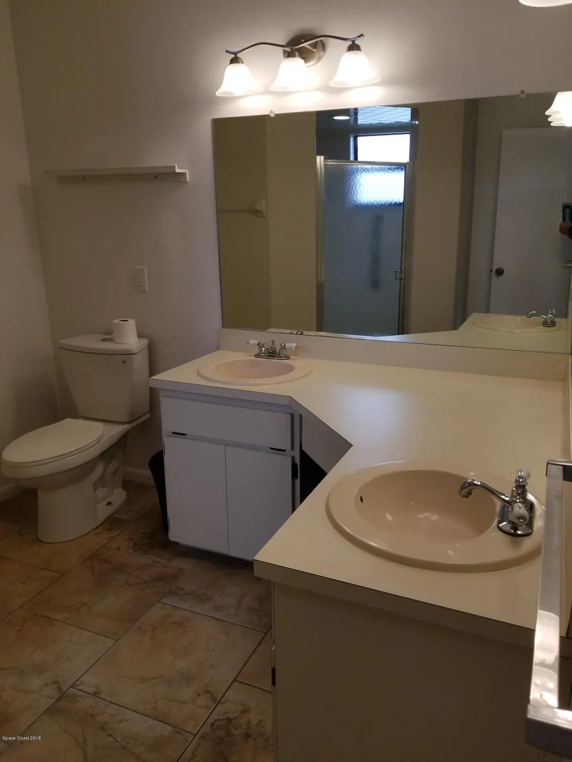 Photo of 824 Gardener Road