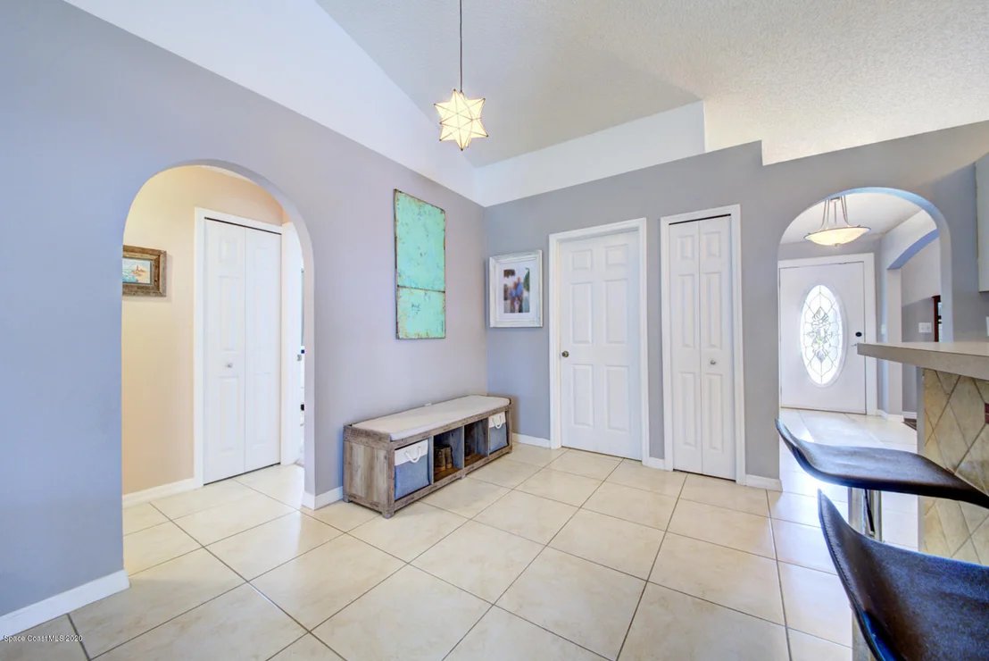 Photo of 2380 High Ridge Road