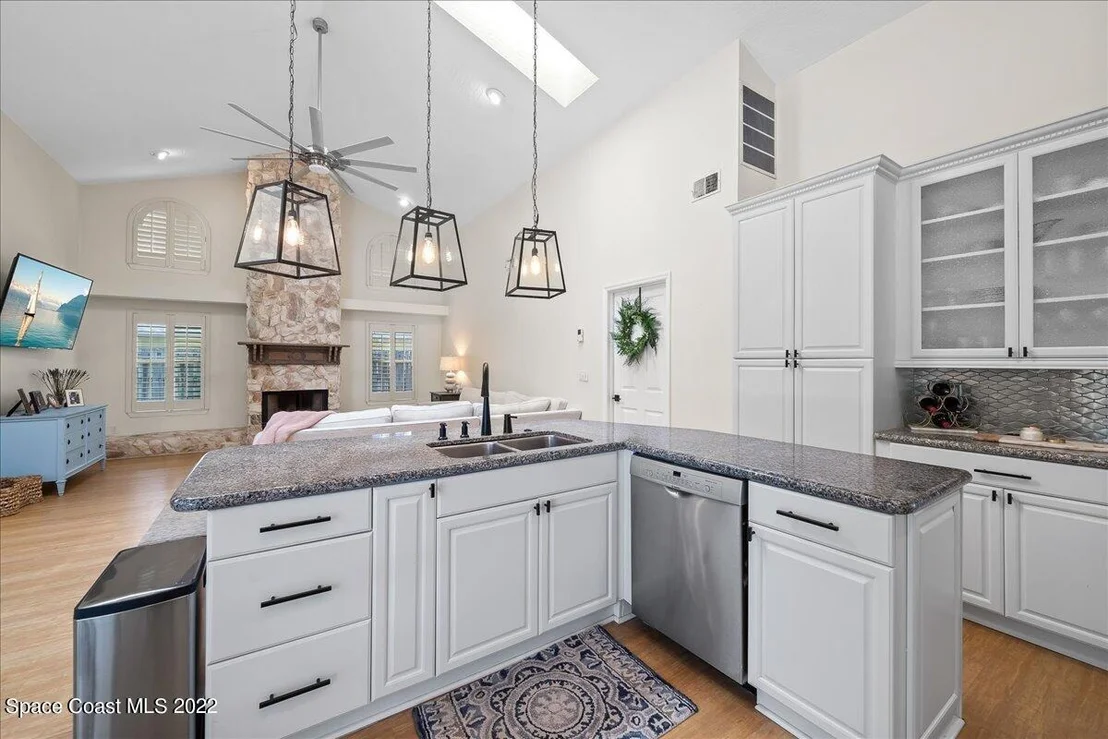 Photo of 233 Peregrine Drive