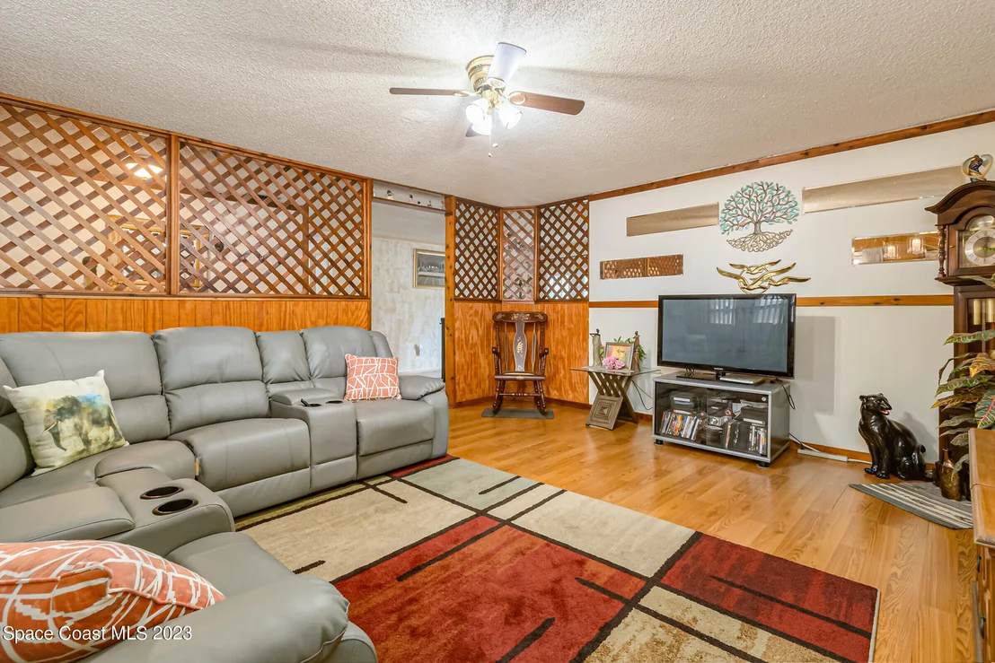 Photo of 1018 Bernice Road