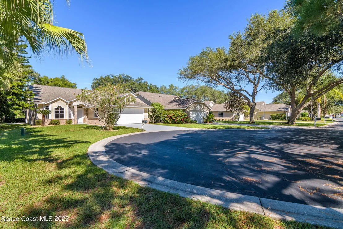 Photo of 480 Prestwick Court