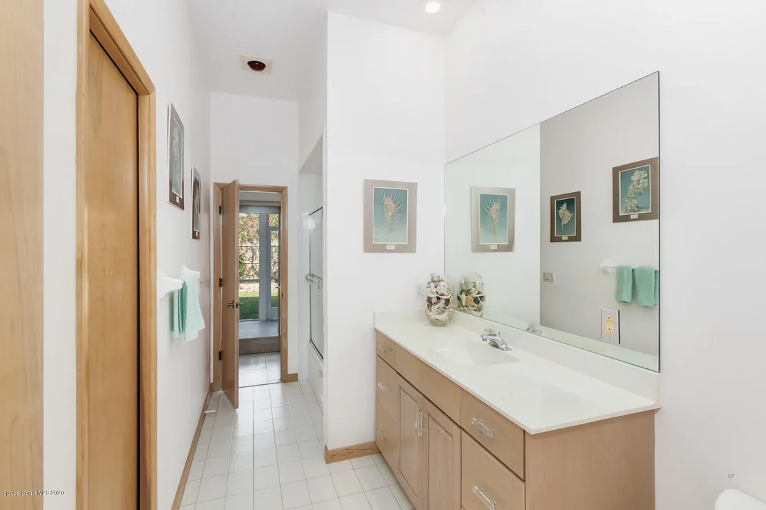 Photo of 582 Sanderling Drive