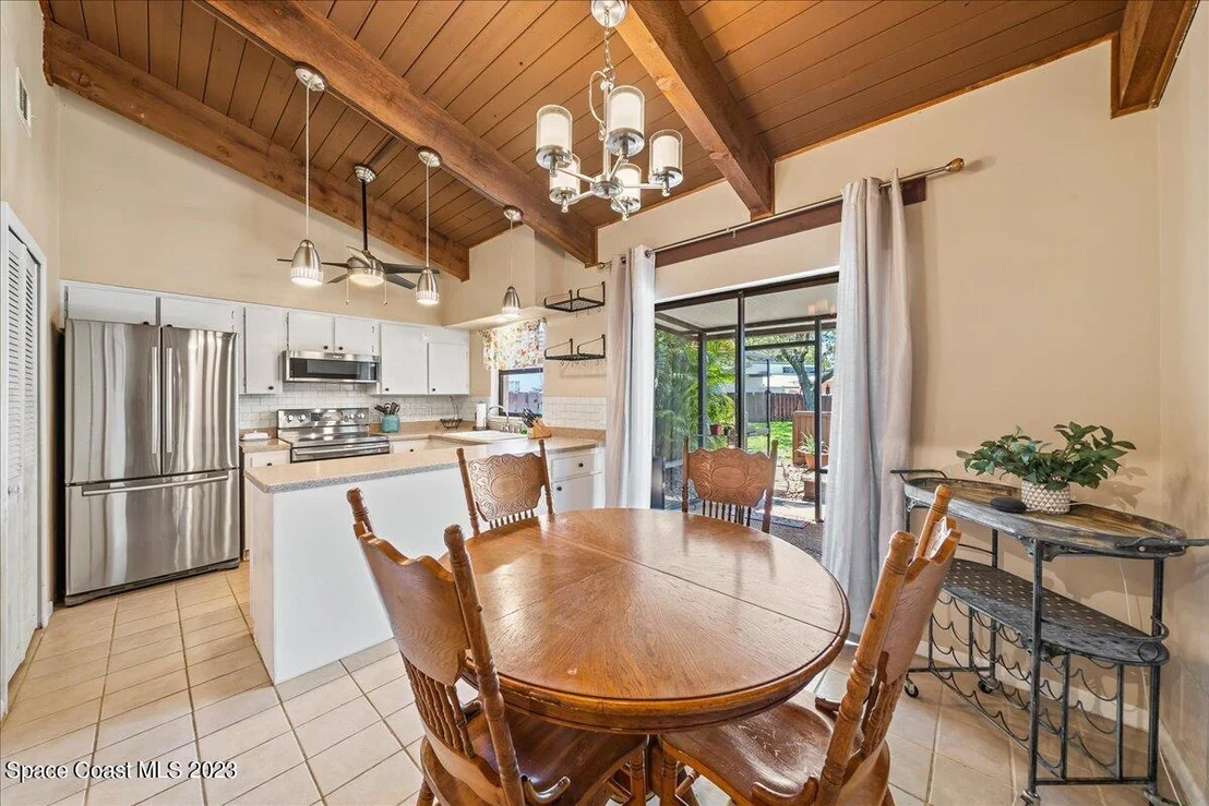 Photo of 250 Applewood Circle