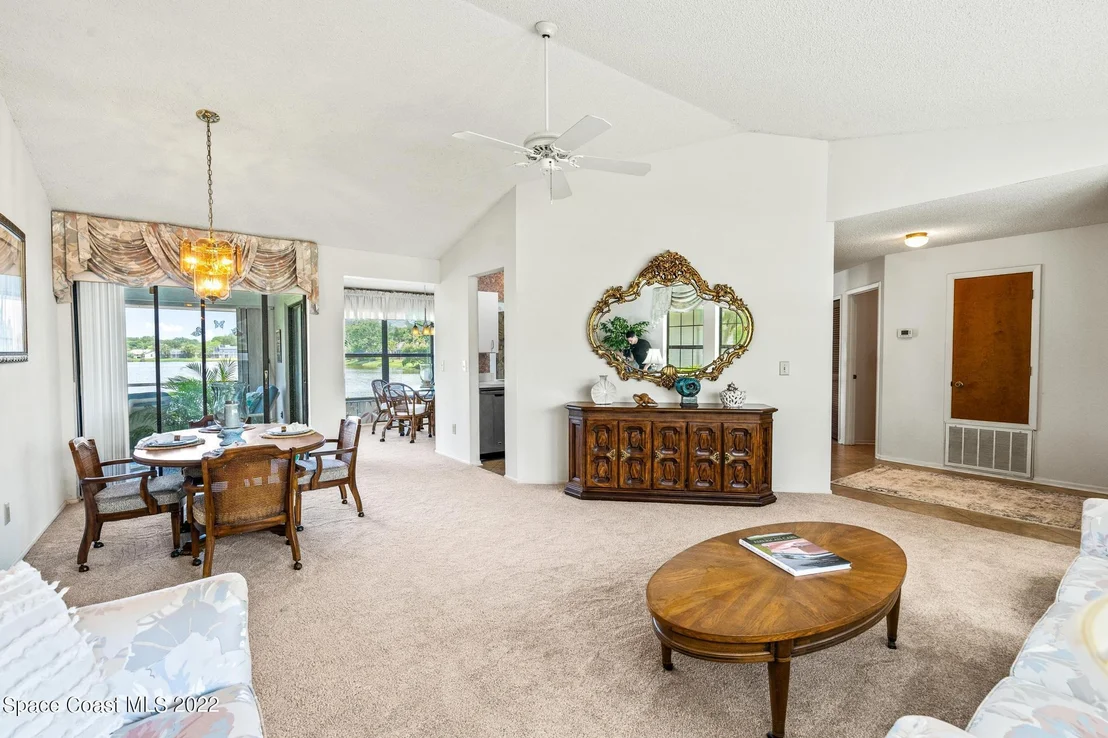 Photo of 1244 Lakeview Drive