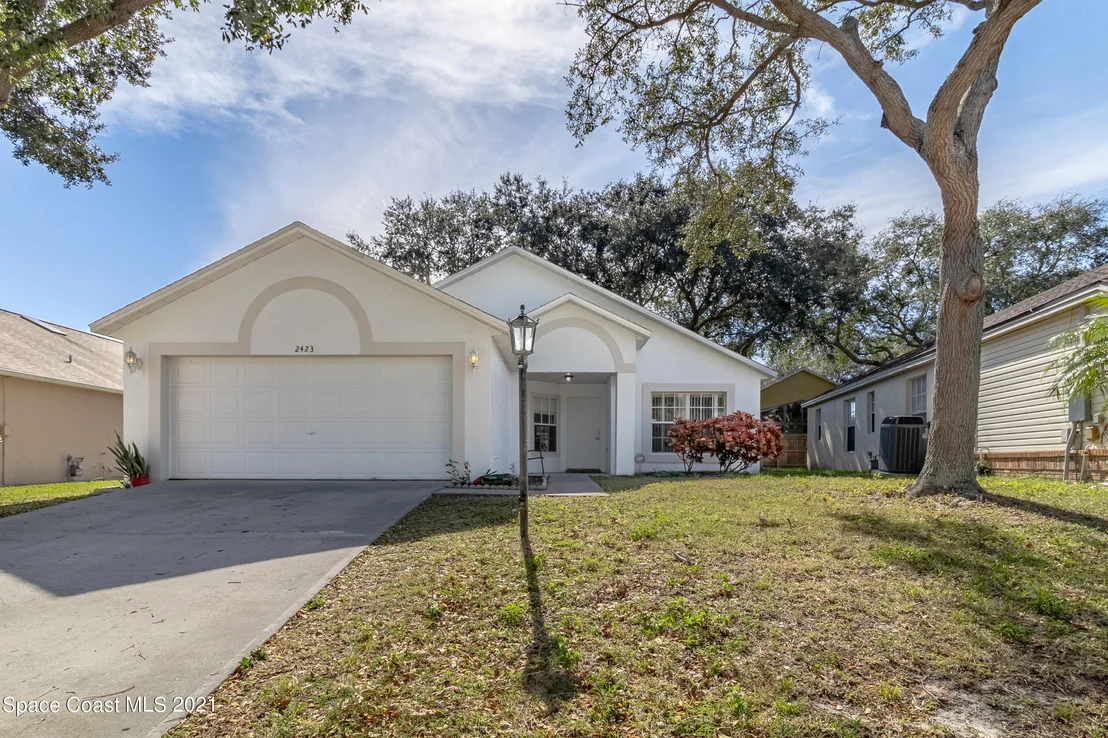 Photo of 2423 Saint Johns Lane