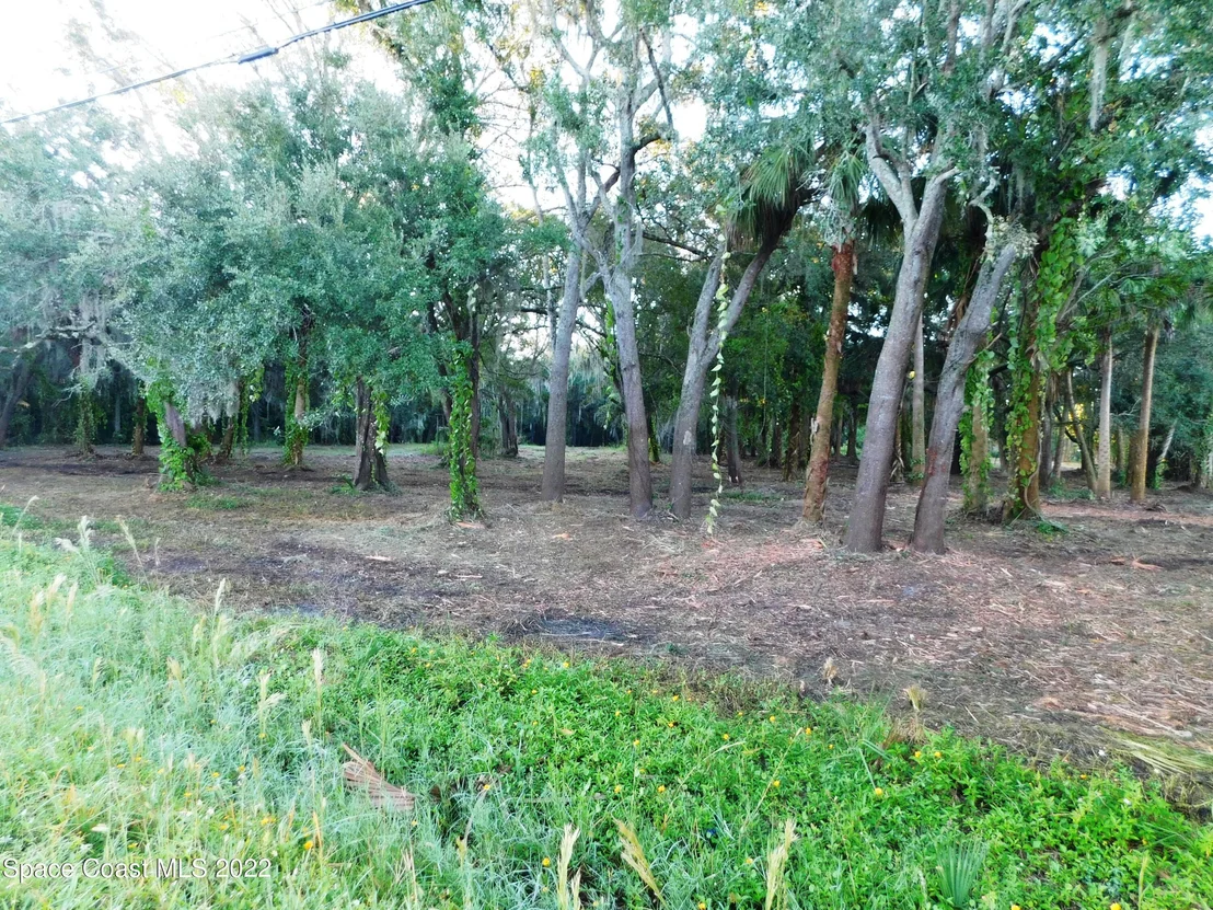 Photo of 3535 Hield Road