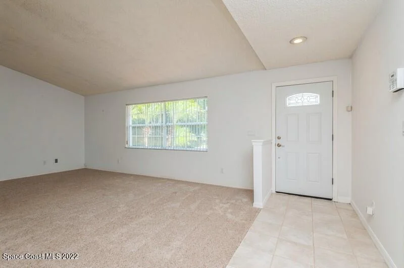 Photo of 6555 Adrian Street N