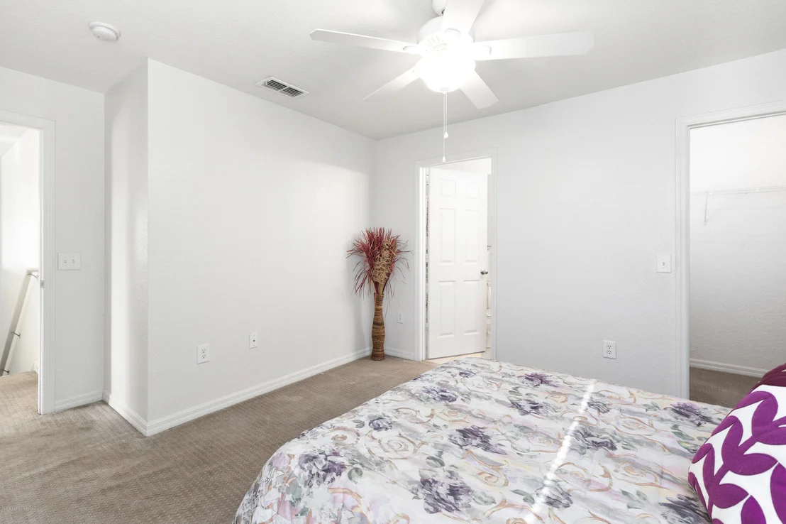 Photo of Unit 2011 at 3501 D'Avinci Way