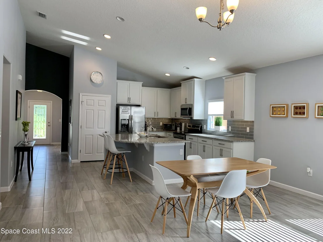 Photo of 1285 Fuji Drive