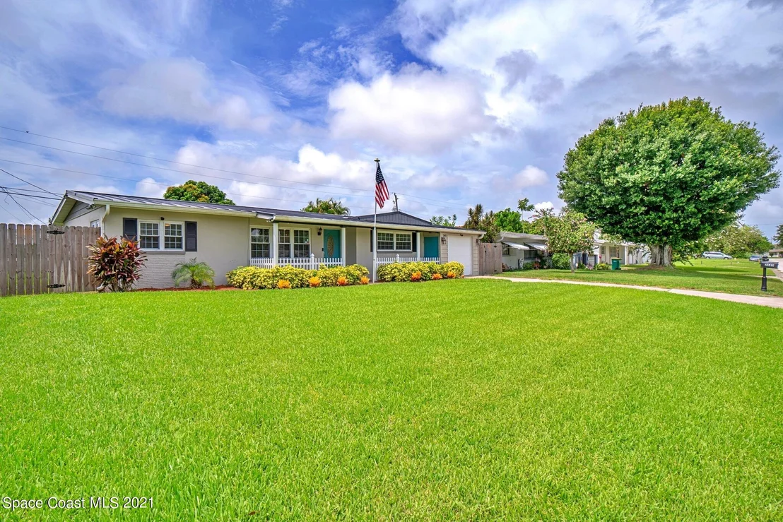 Photo of 2643 Lorna Drive