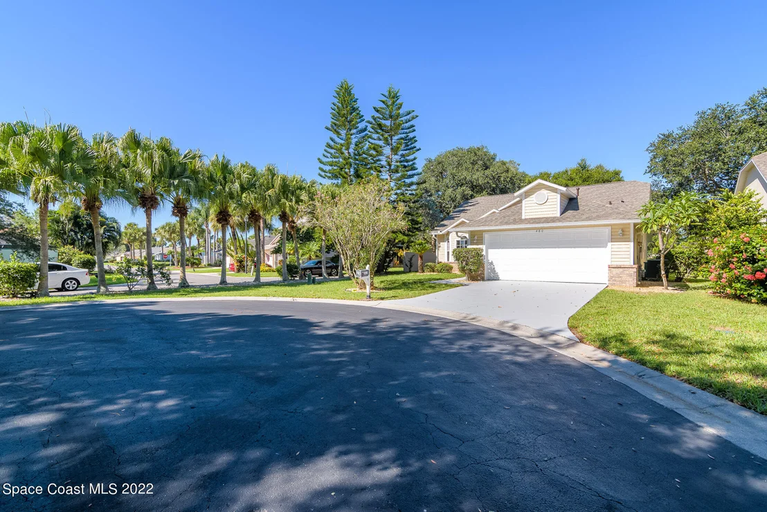 Photo of 480 Prestwick Court