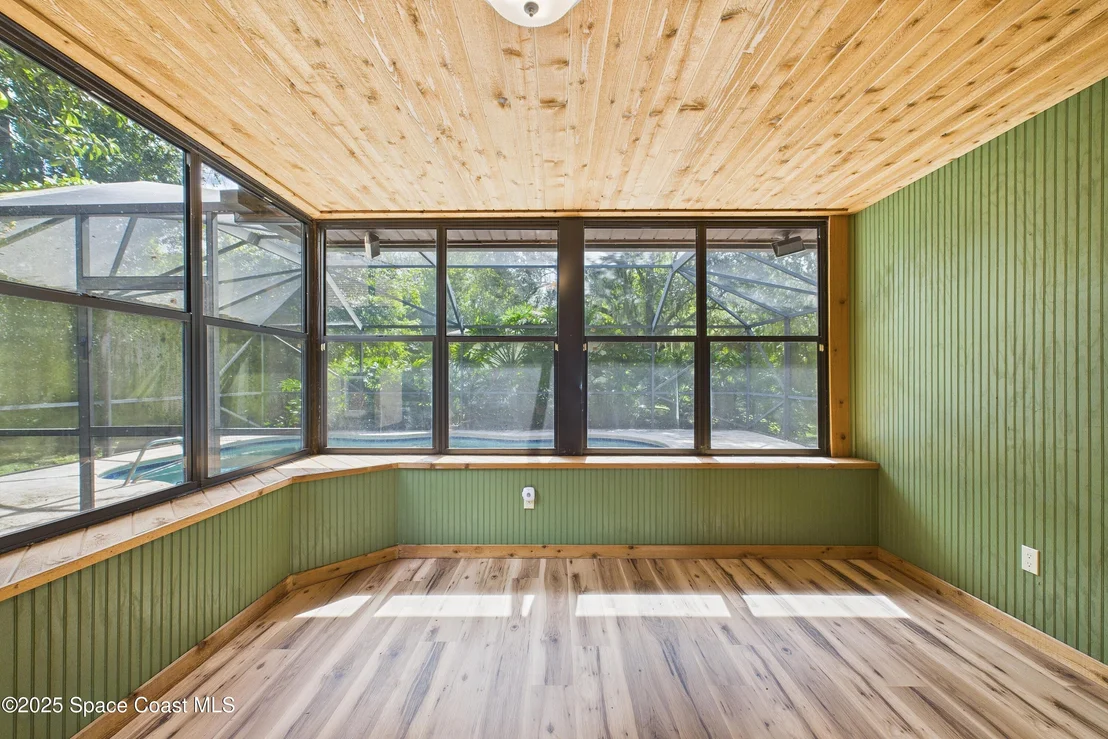 Photo of 3583 James Road