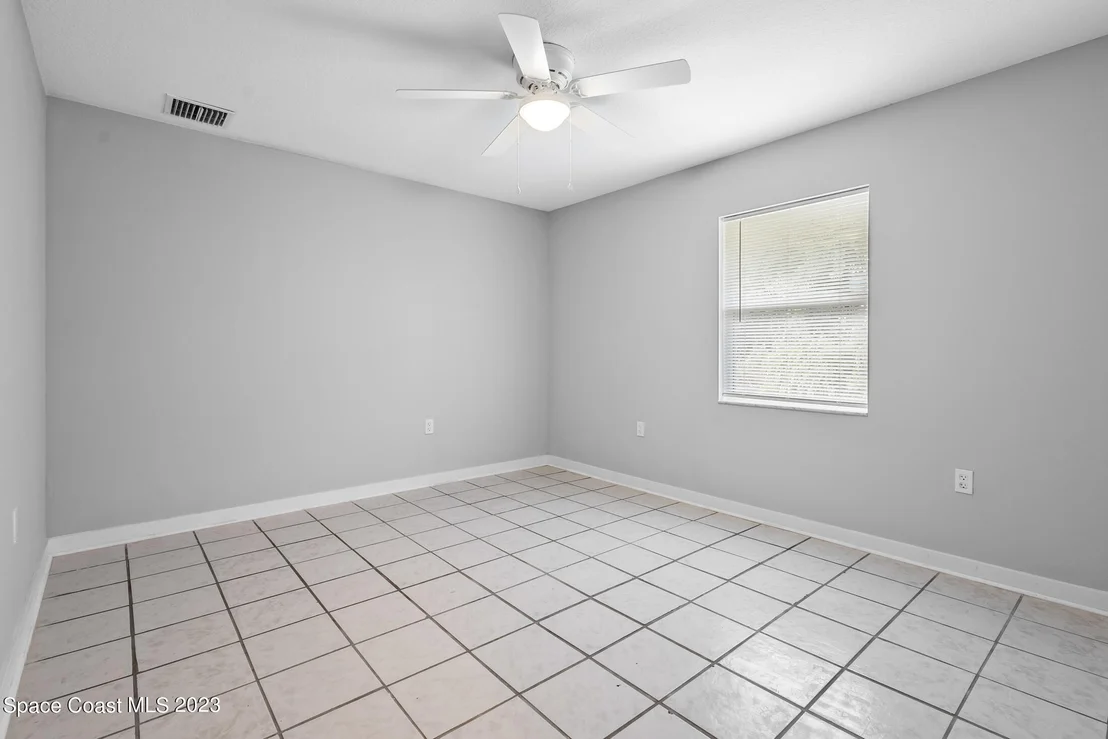 Photo of 472 Gray Road