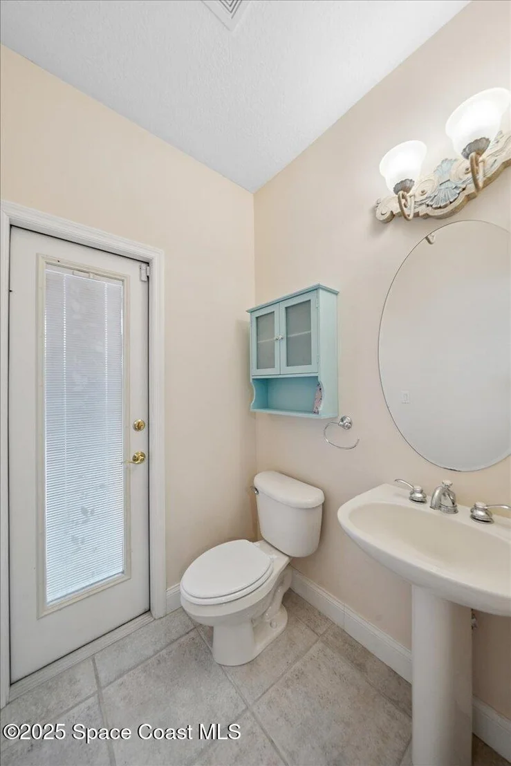 Photo of 827 Thrasher Drive