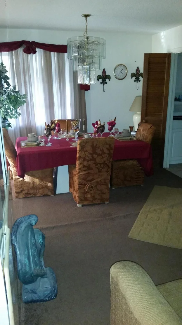 Photo of 936 Darwin Lane NE