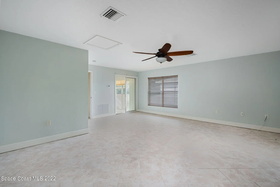 Photo of 1137 Scyphers Street NE
