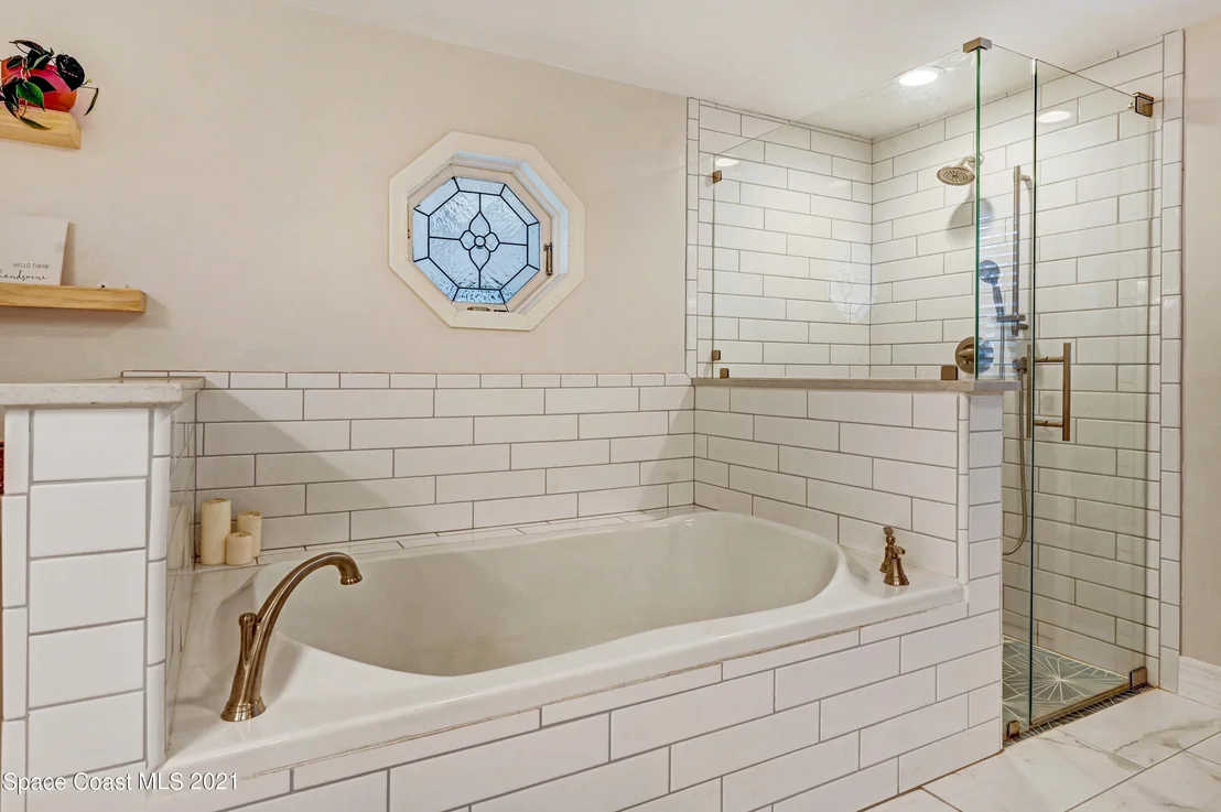 Photo of 556 Chestnut Street