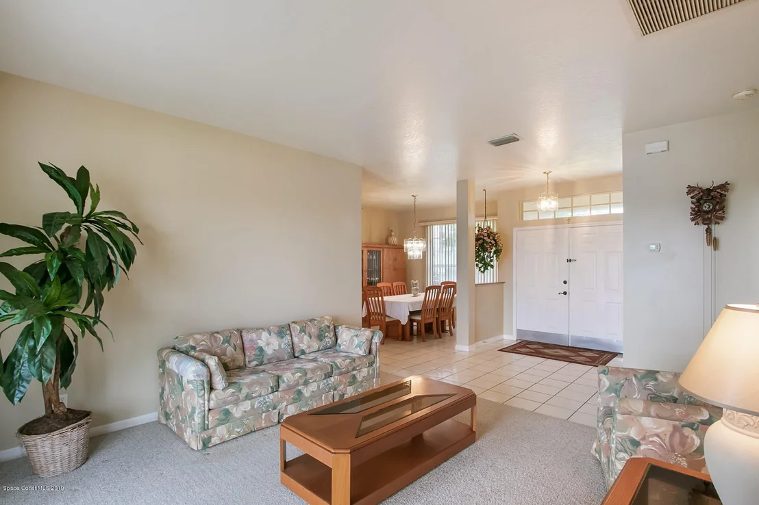 Photo of 4926 Buttonwood Drive