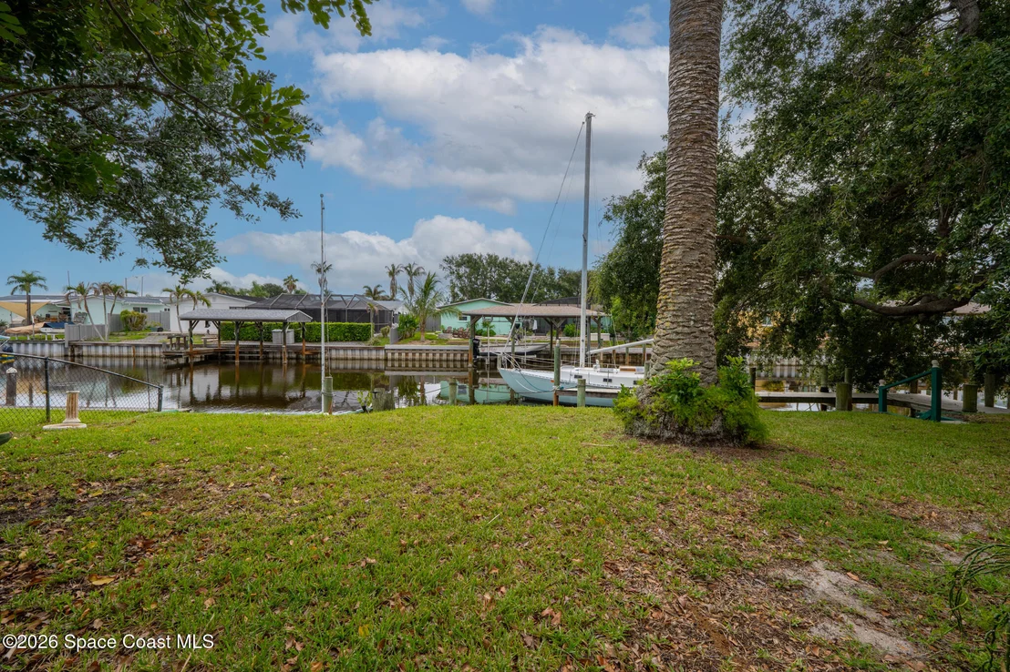 Photo of 413 Sparrow Drive