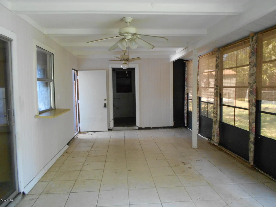 Photo of 3275 NE Dade Circle