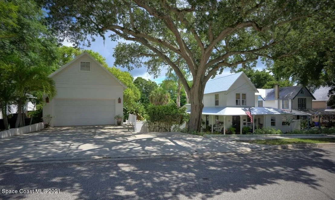 Photo of 40 Barton Avenue