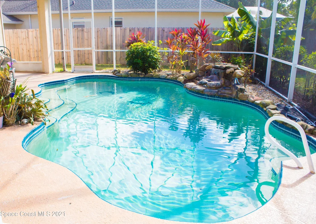 Photo of 5700 Newbury Circle