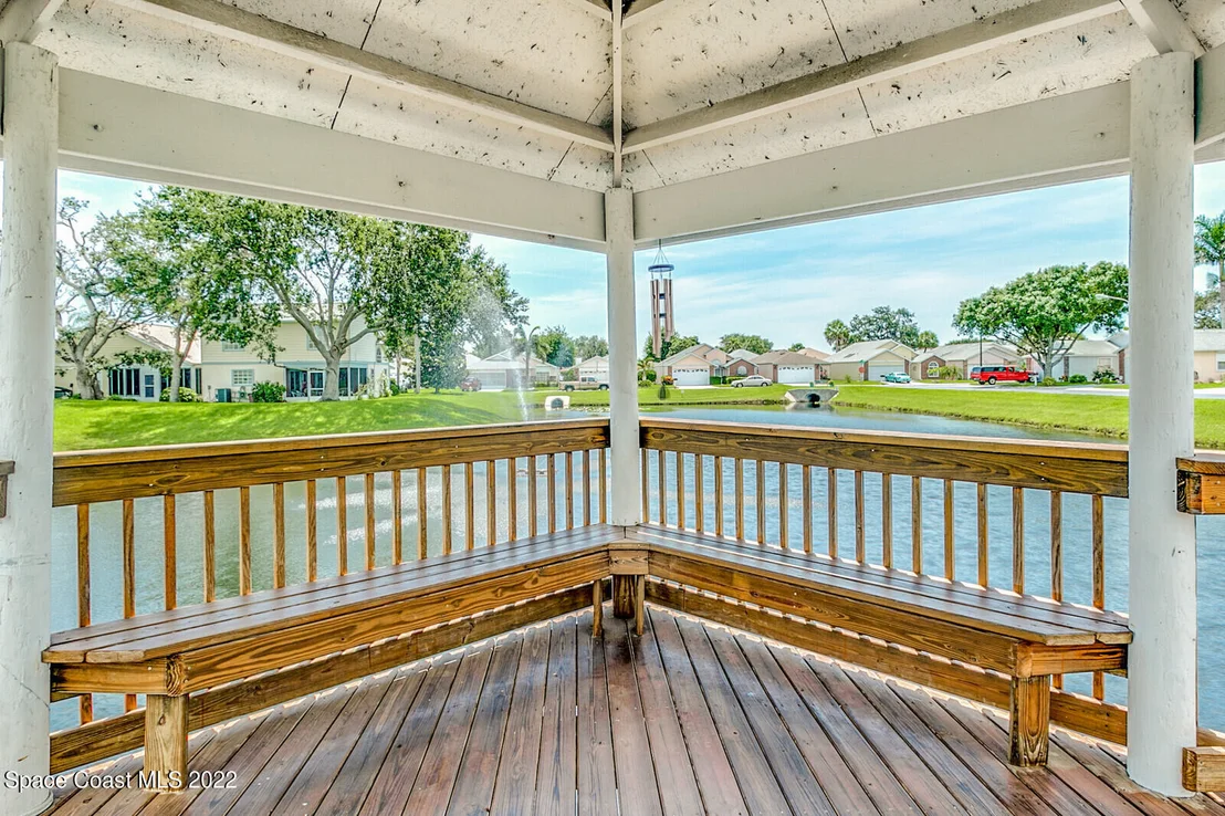 Photo of 960 Cross Lake Drive
