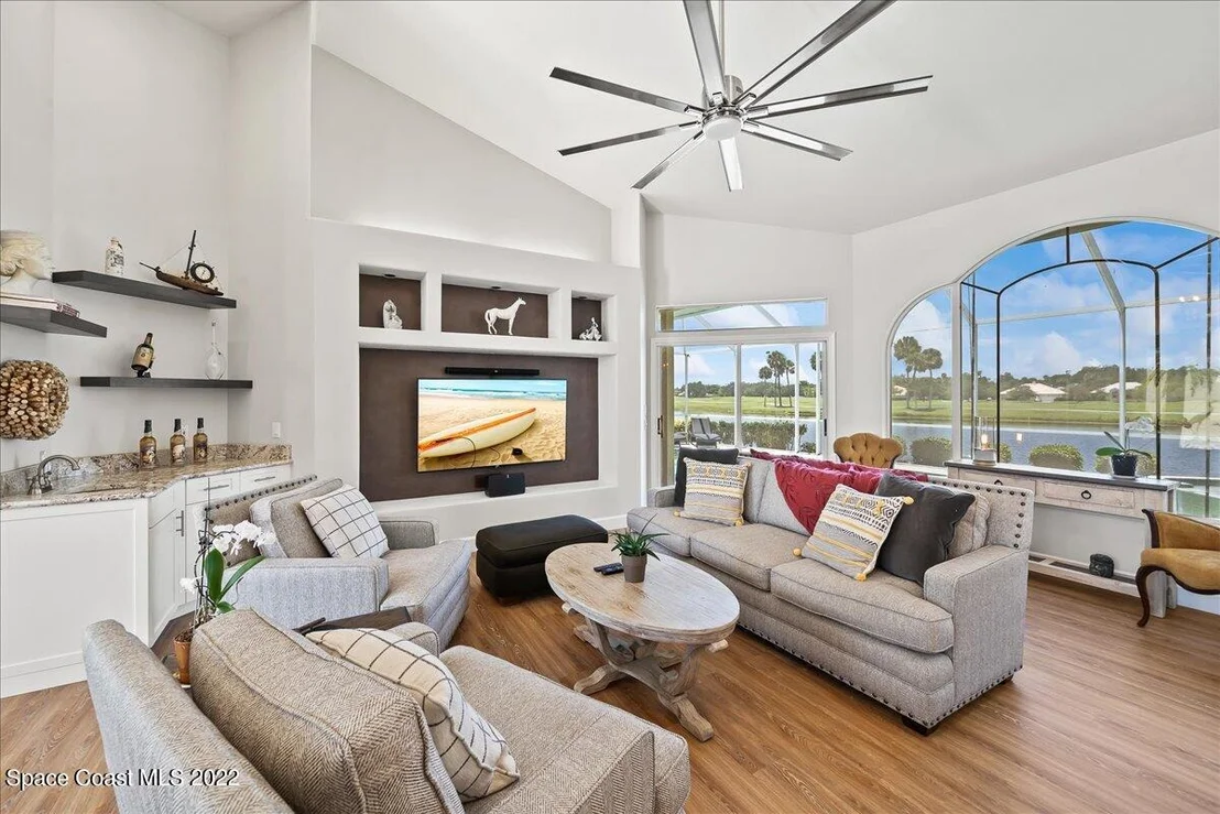 Photo of 302 Sandhurst Drive