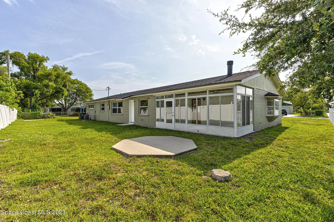 Photo of 1447 Floyd Drive