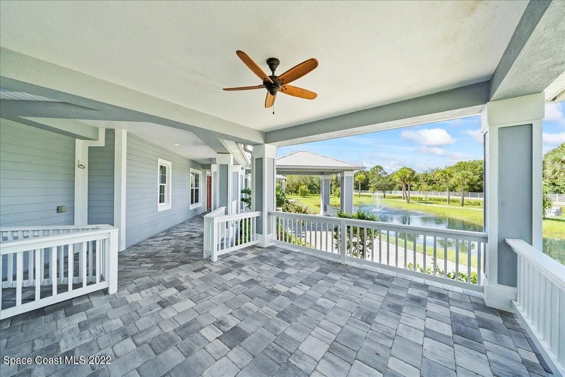 Photo of 5660 Willoughby Drive