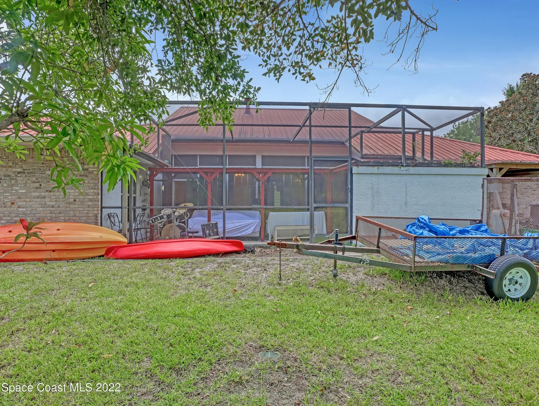 Photo of 4304 Long Lake Road