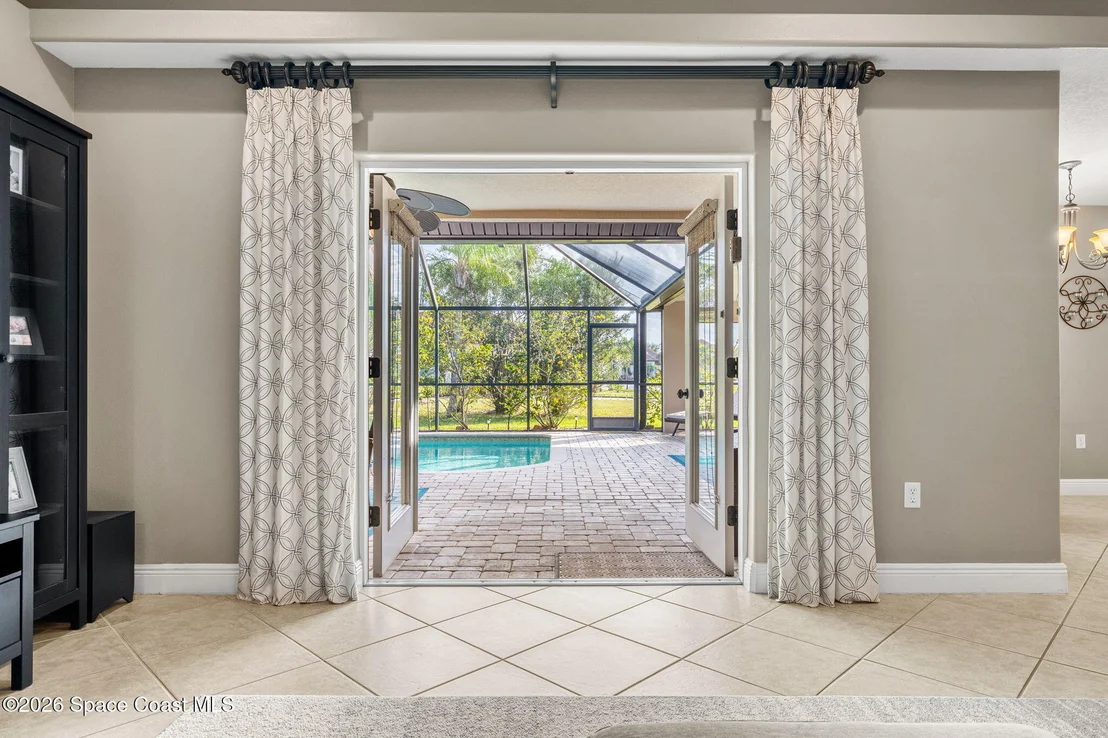 Photo of 4035 Waterloo Place