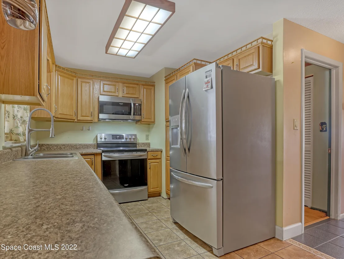 Photo of 916 Kings Post Road